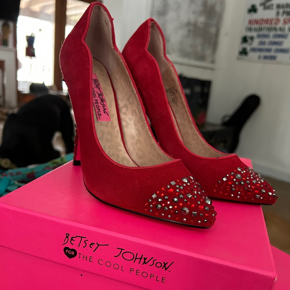 Betsy Johnson Red Suede Heels-Size 6
